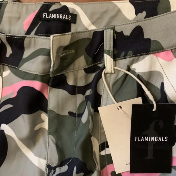 Flannels Women's Camouflage Wide Leg Pants - Picture 2 of 8